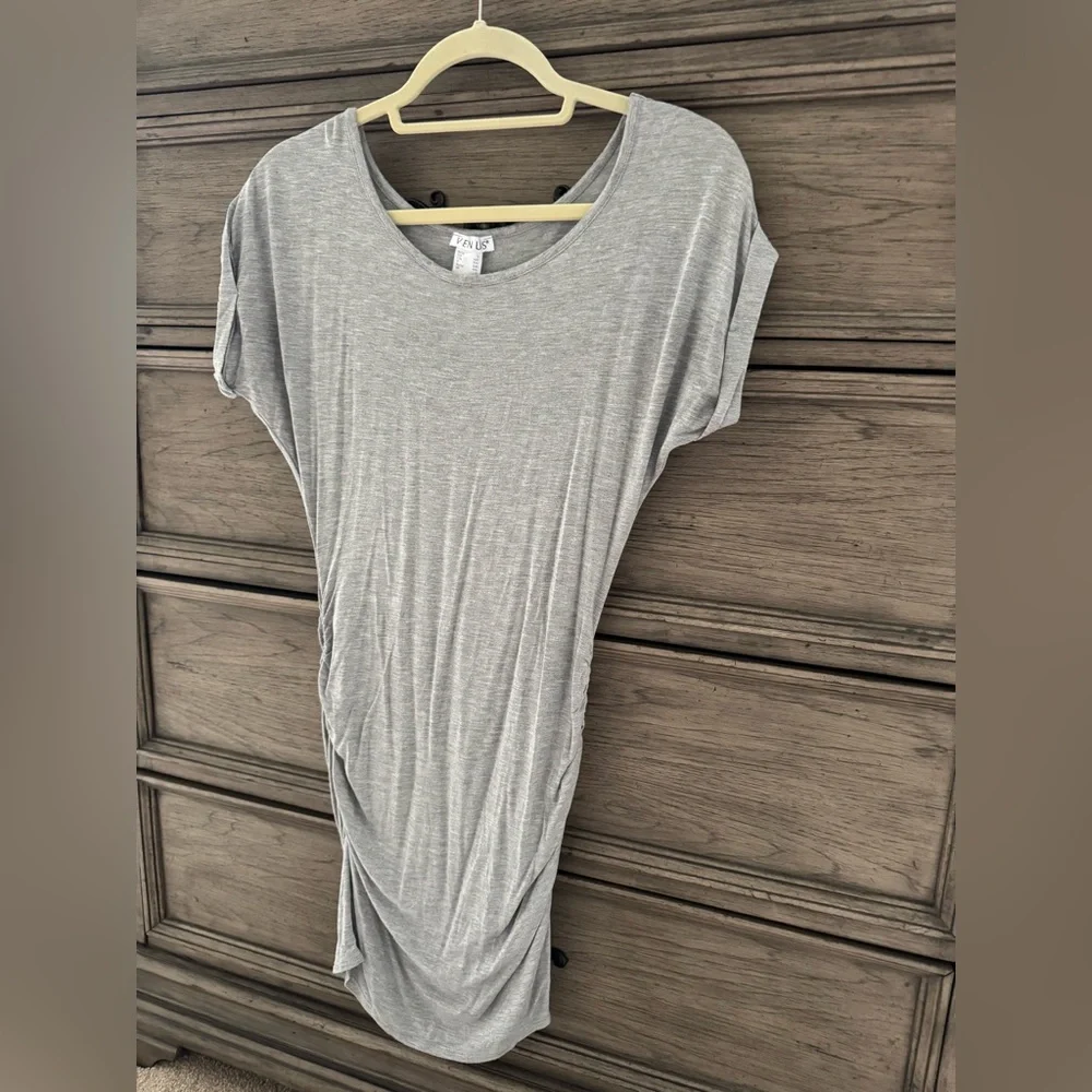 VENUS Gray T-Shirt Dress EUC Short Sleeve Mini Dress Rayon Spandex Small - Picture 5 of 10